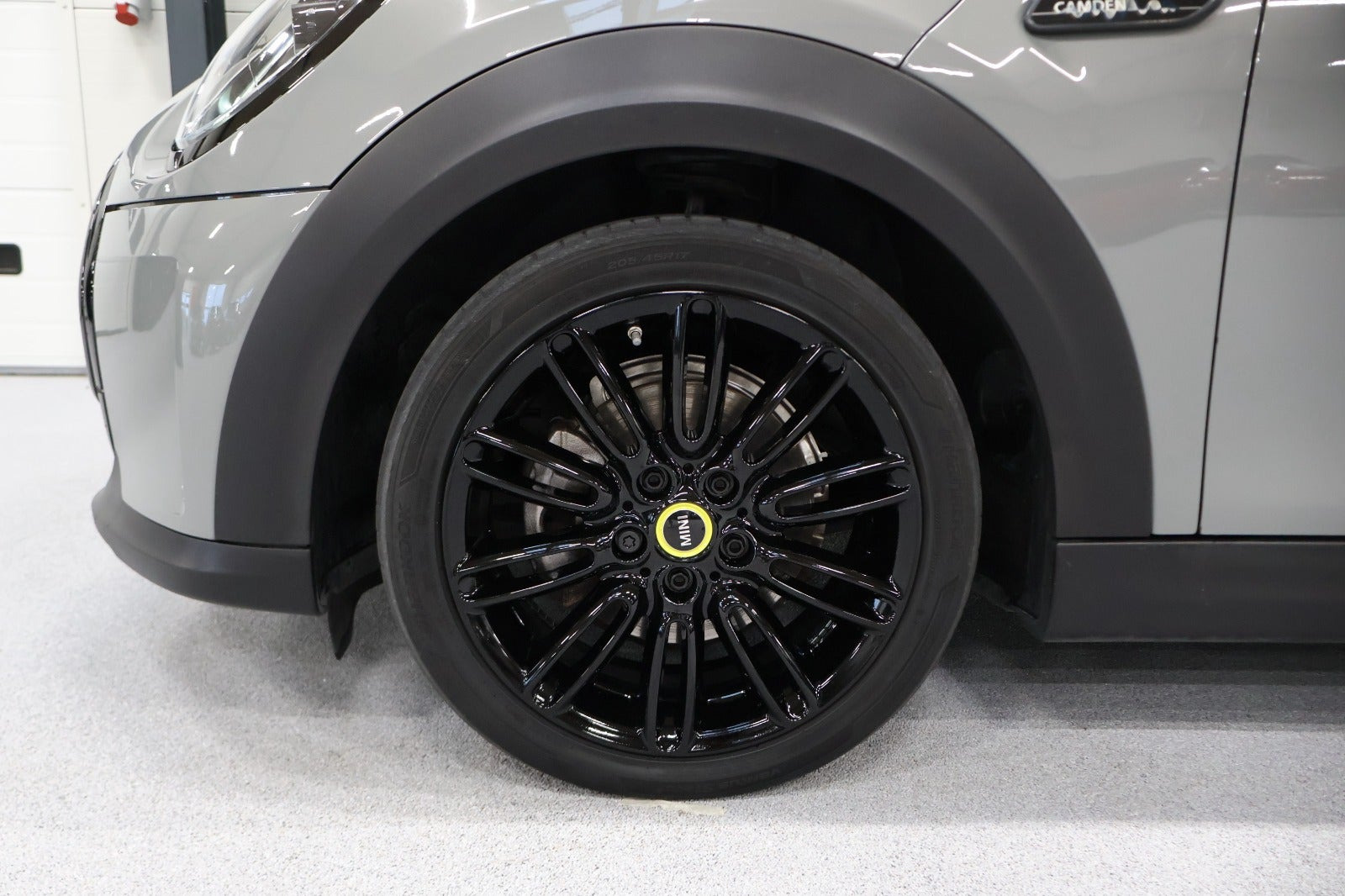 Grå Mini Cooper SE fra 2022