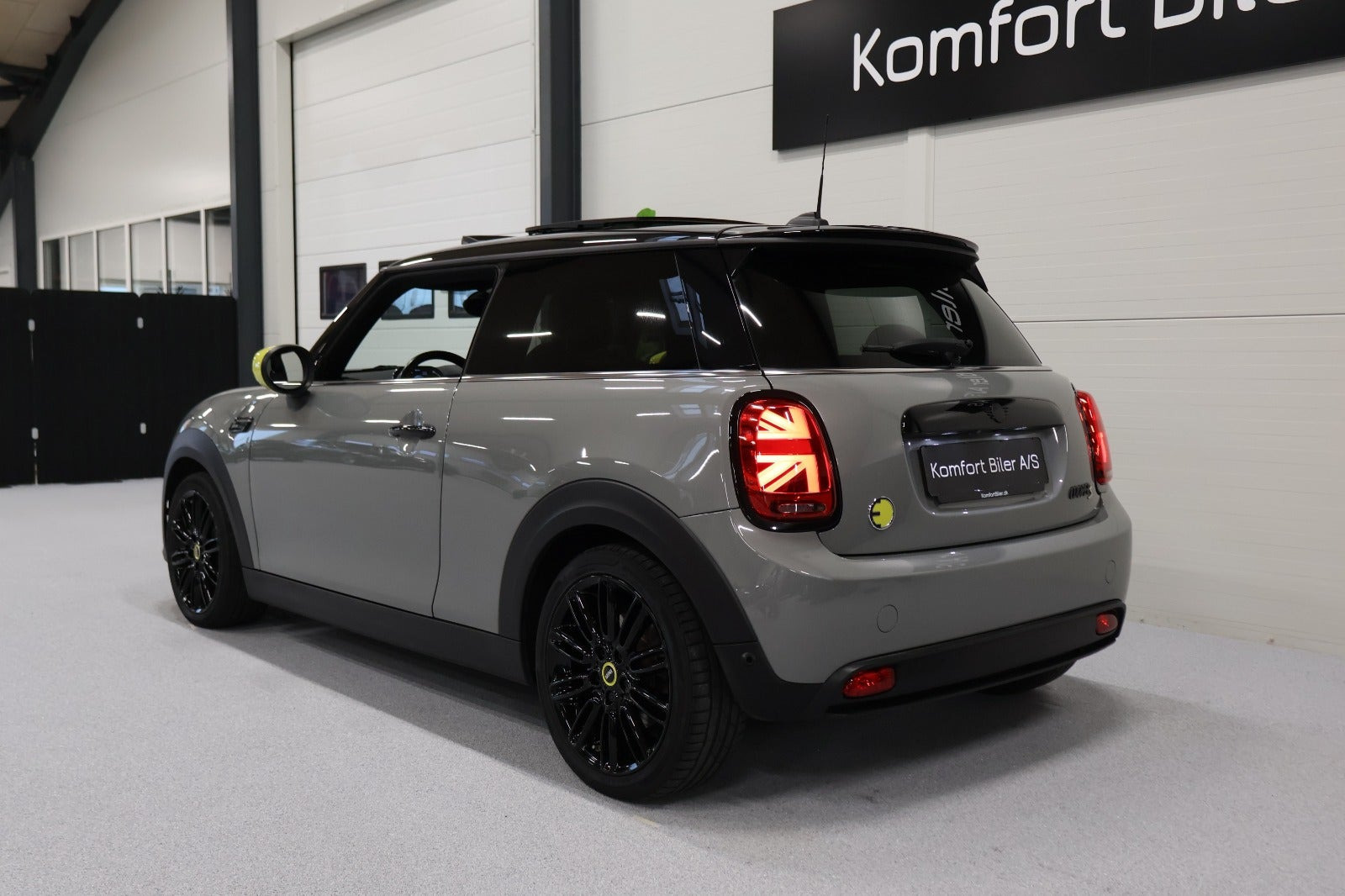 Grå Mini Cooper SE fra 2022