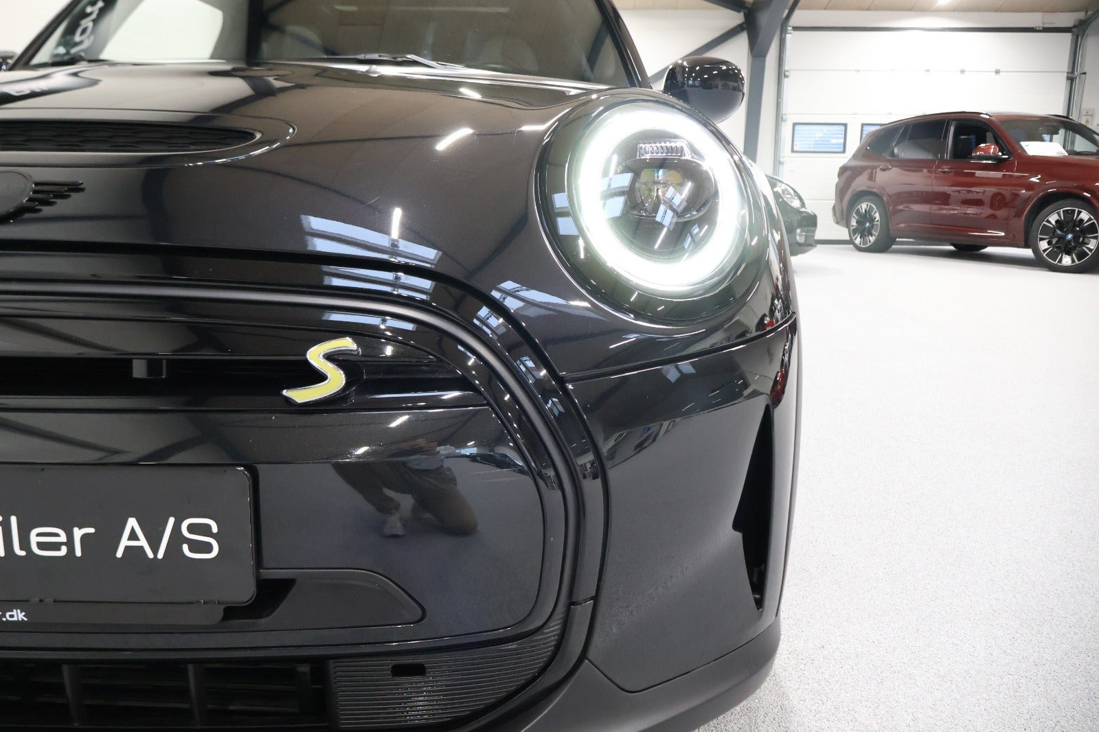 Sort Mini Cooper SE fra 2022