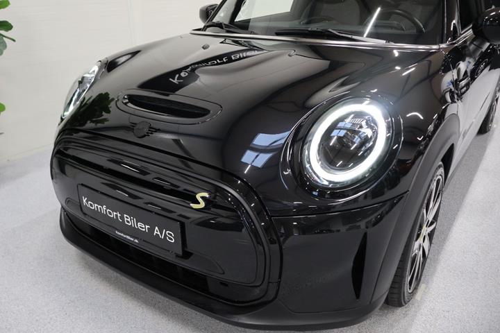 Sort Mini Cooper SE fra 2022