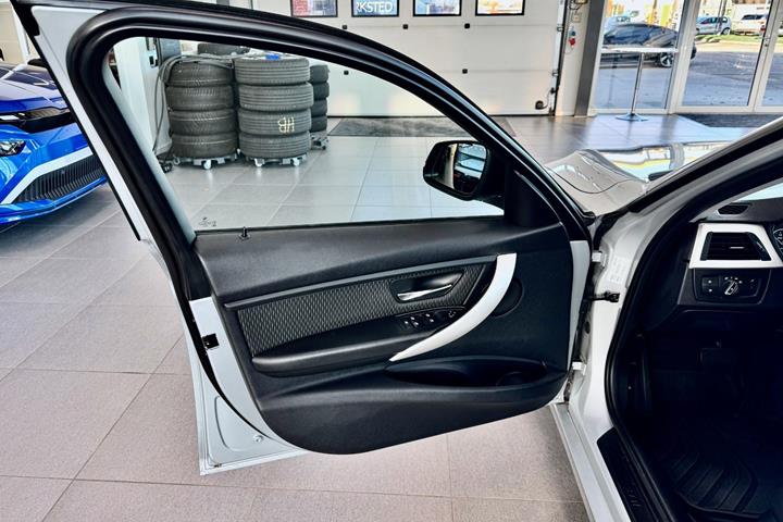 Sølv BMW 320d fra 2013