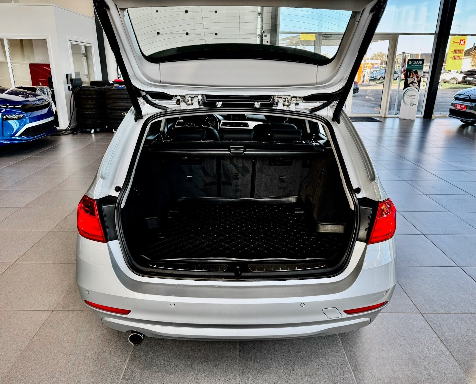 Sølv BMW 320d fra 2013