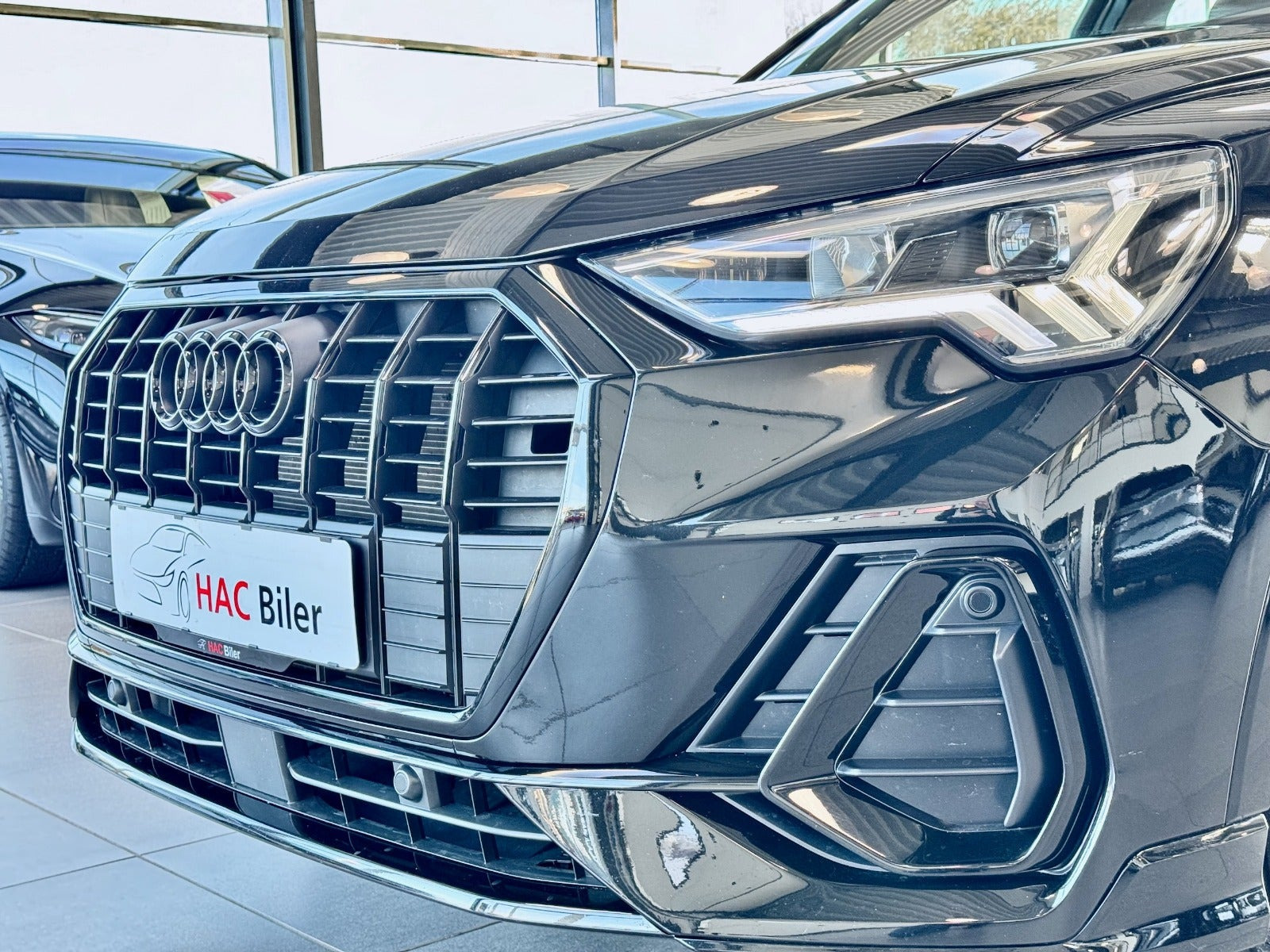 Sort Audi Q3 fra 2022