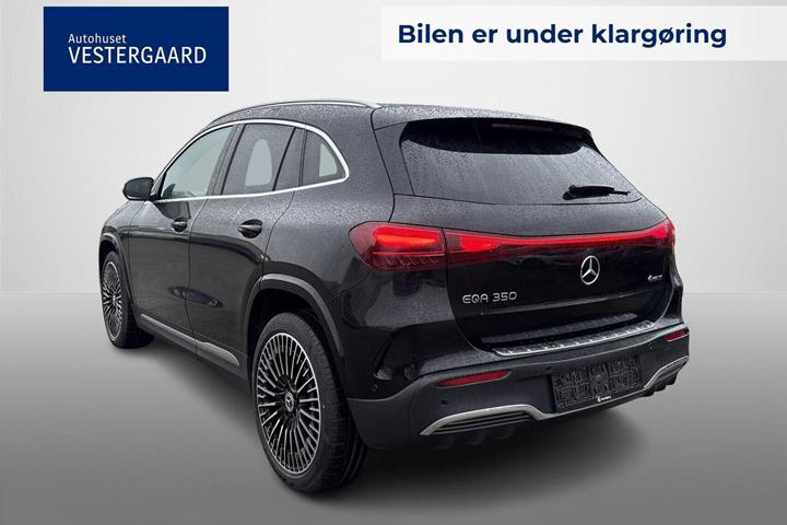 Sort Mercedes EQA350 fra 2024
