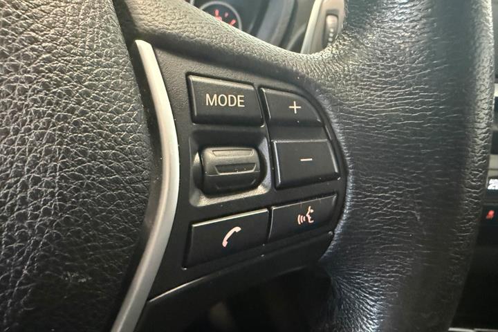 Sort BMW 320d fra 2019