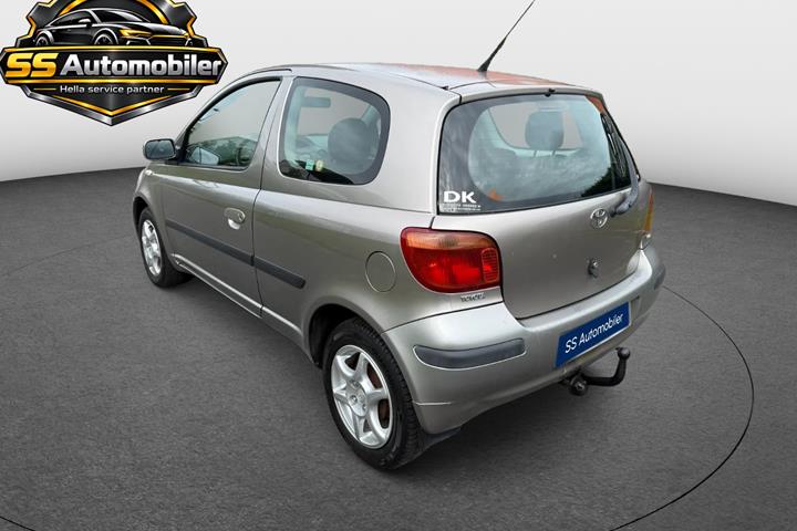 undefined Toyota Yaris fra 2003