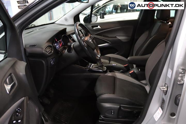 Grå Opel Crossland X fra 2019