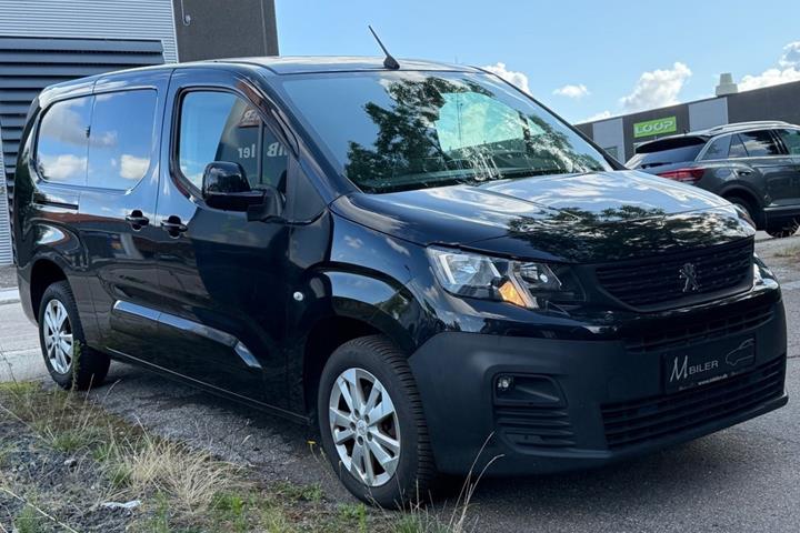 Sort Peugeot Partner fra 2020