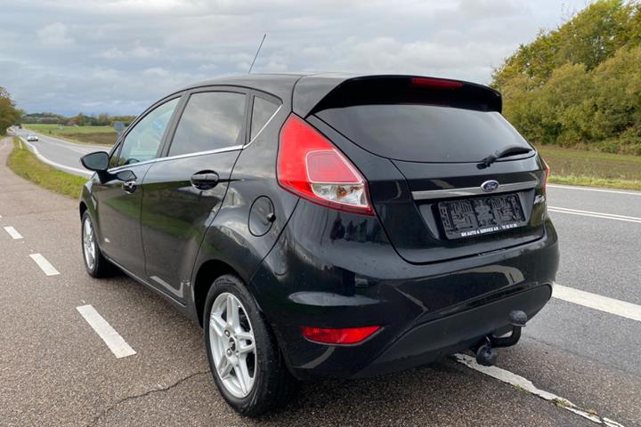 Sort Ford Fiesta fra 2015