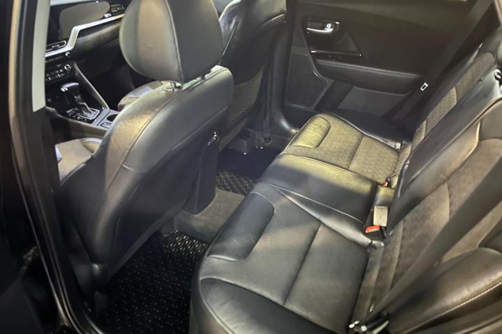 Sort Kia Niro fra 2020