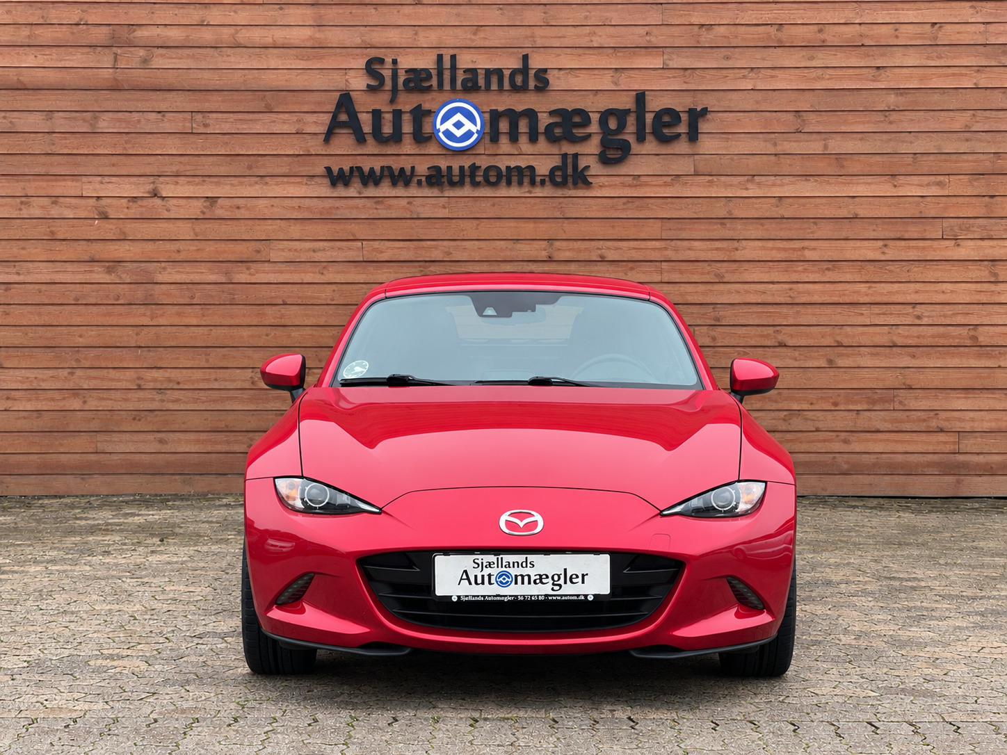 Sort Mazda MX-5 fra 2016