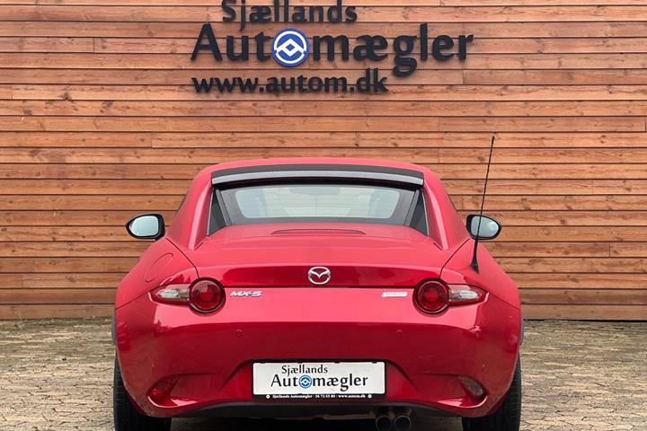 Sort Mazda MX-5 fra 2016