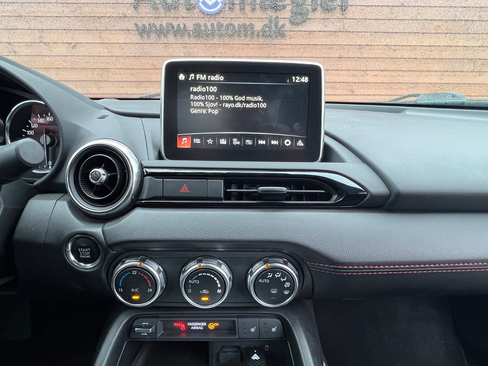 Sort Mazda MX-5 fra 2016
