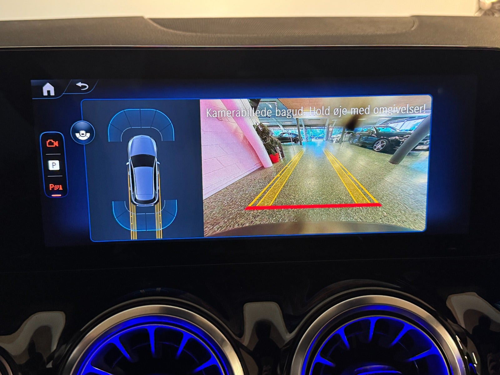 Hvid Mercedes EQA250+ fra 2025