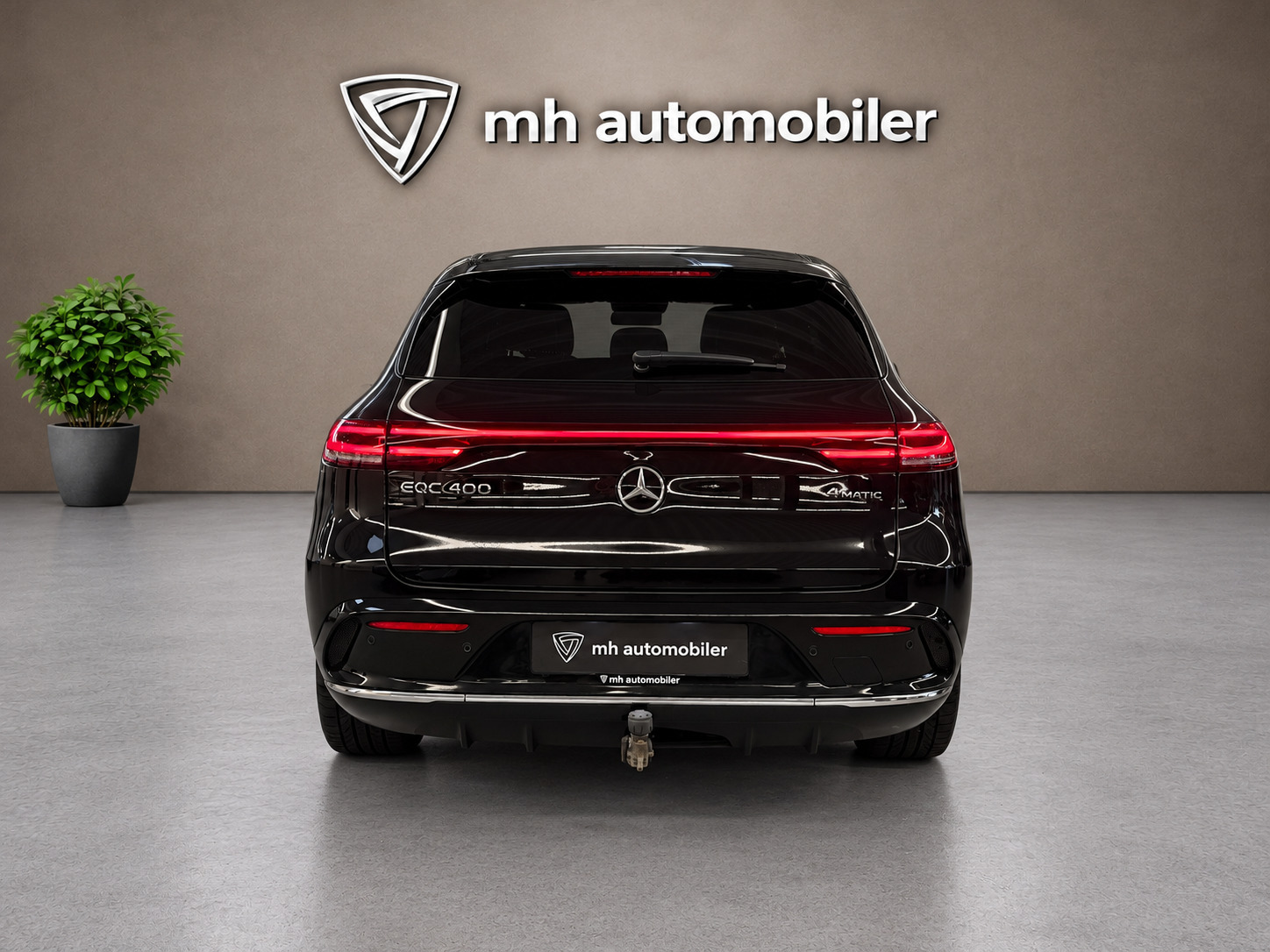 Sort Mercedes EQC400 fra 2021