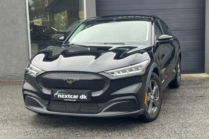 Sort Ford Mustang Mach-E fra 2022