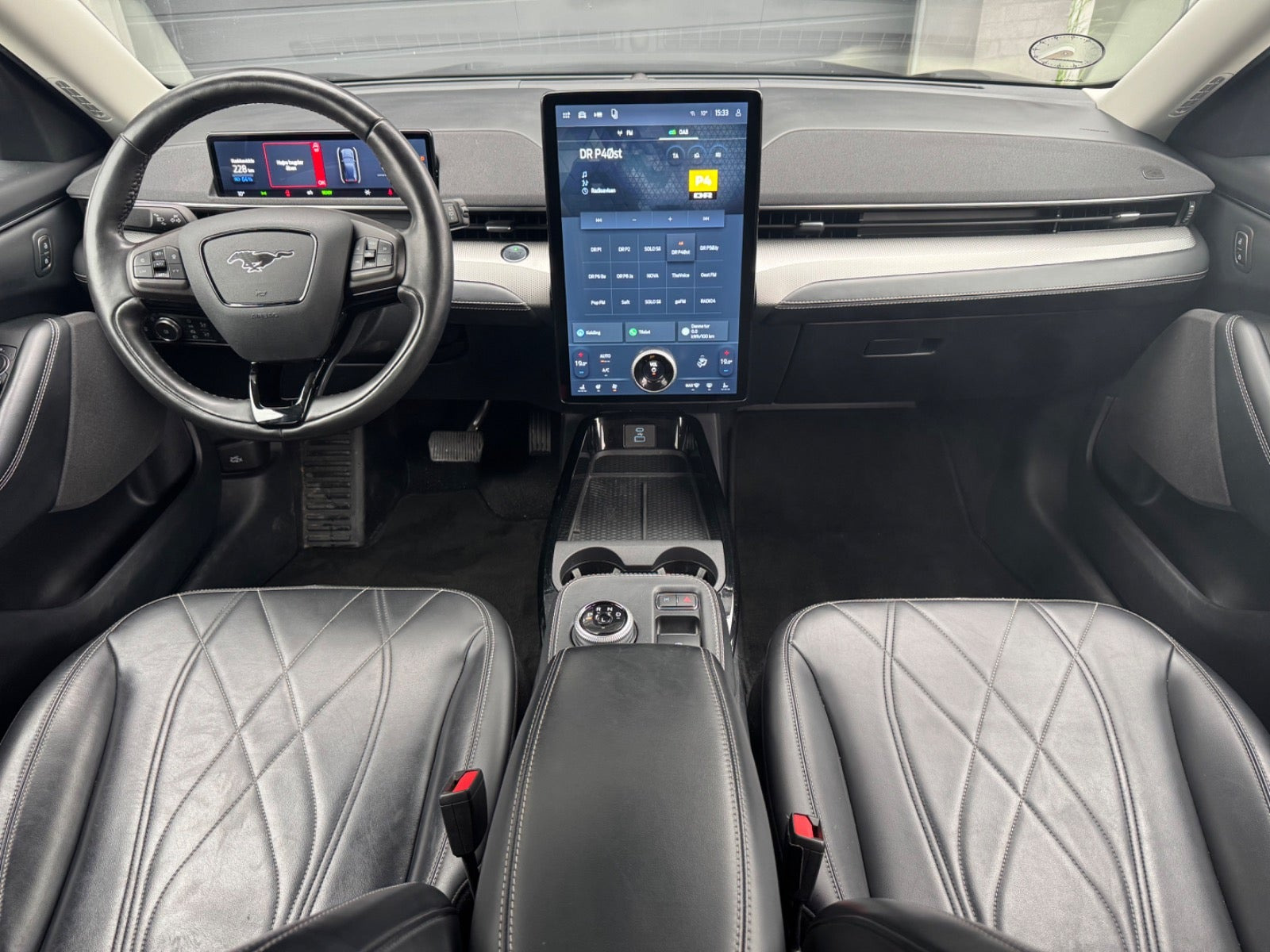 Sort Ford Mustang Mach-E fra 2022