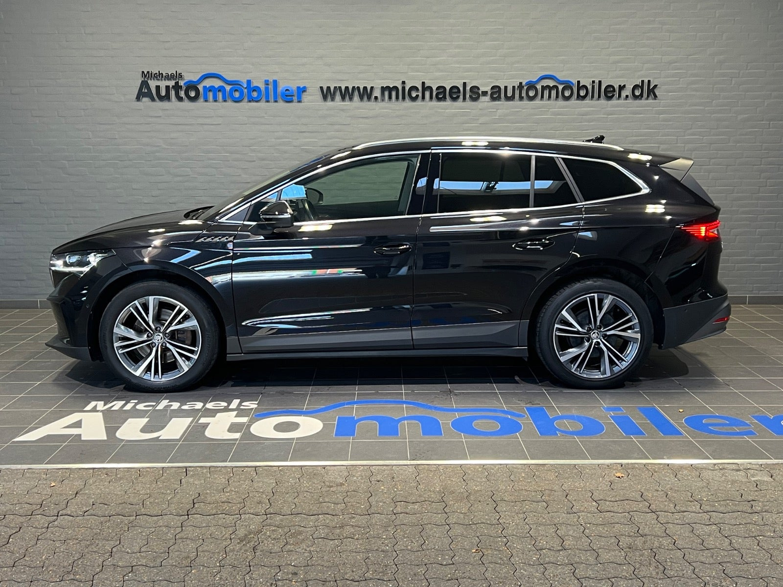 Sort Skoda Enyaq fra 2023
