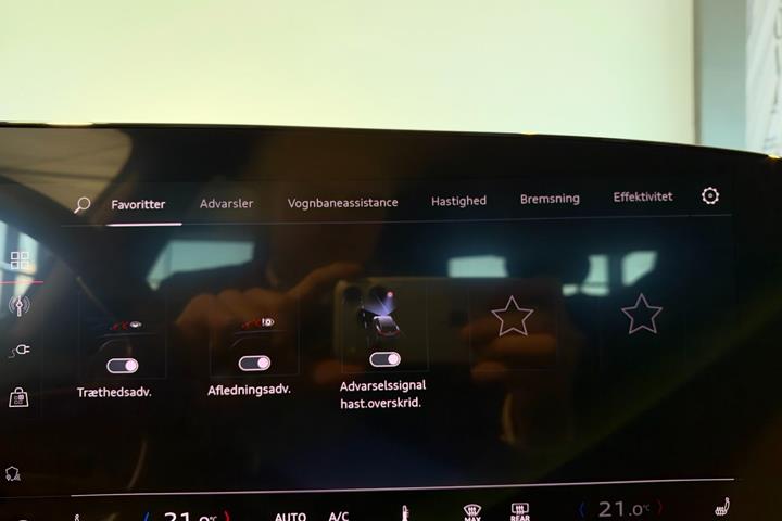 Grå Audi Q6 e-tron fra 2025