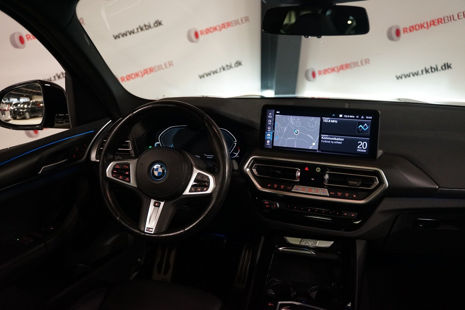 Sort BMW iX3 fra 2024