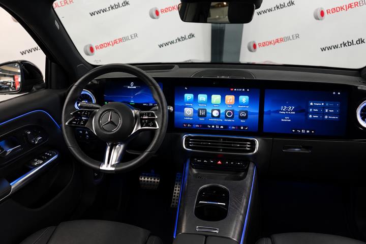 Sort Mercedes GLB250+ fra 2026