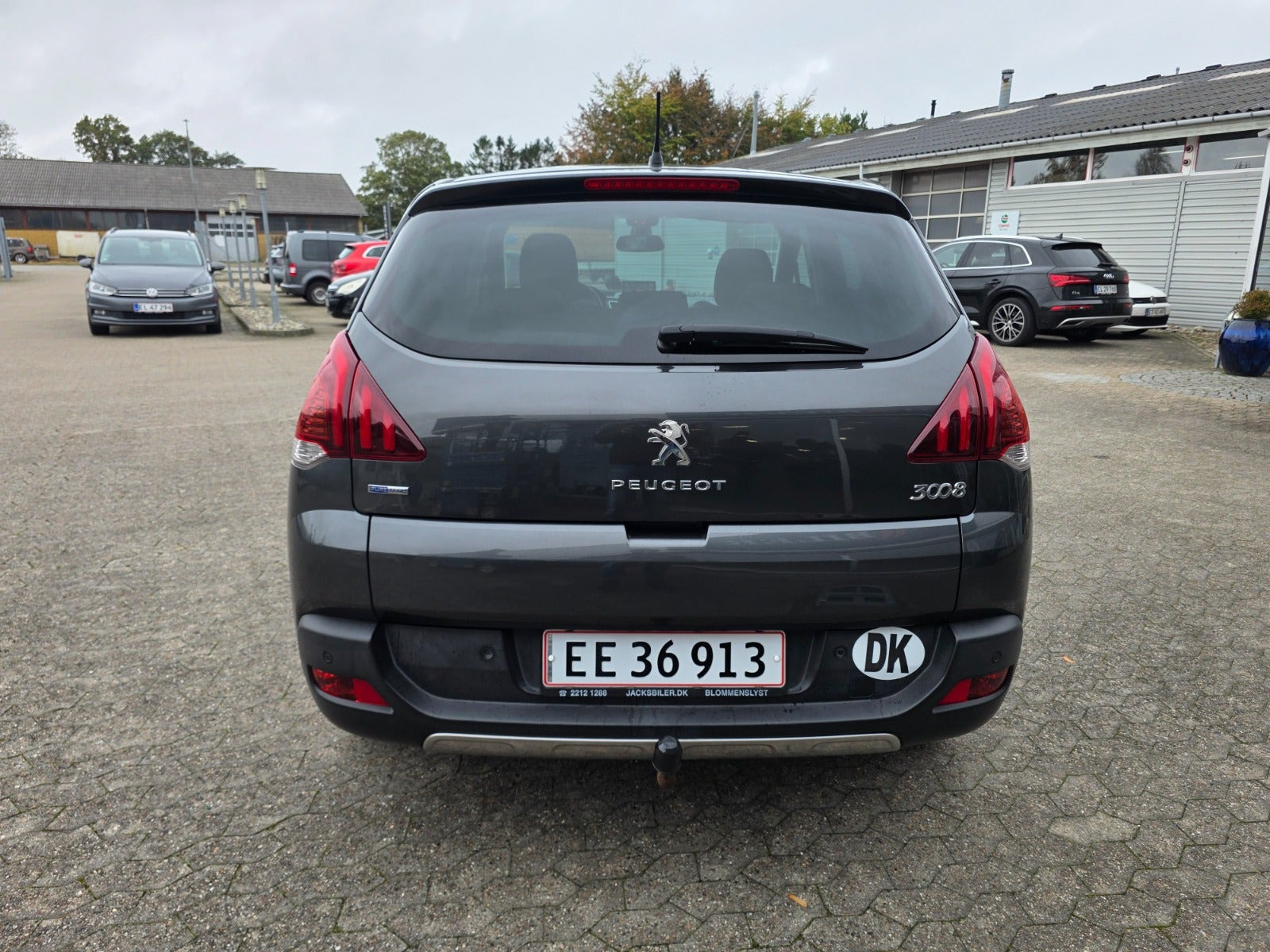 Sort Peugeot 3008 fra 2016