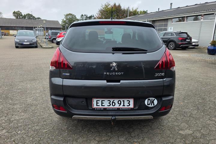 Sort Peugeot 3008 fra 2016