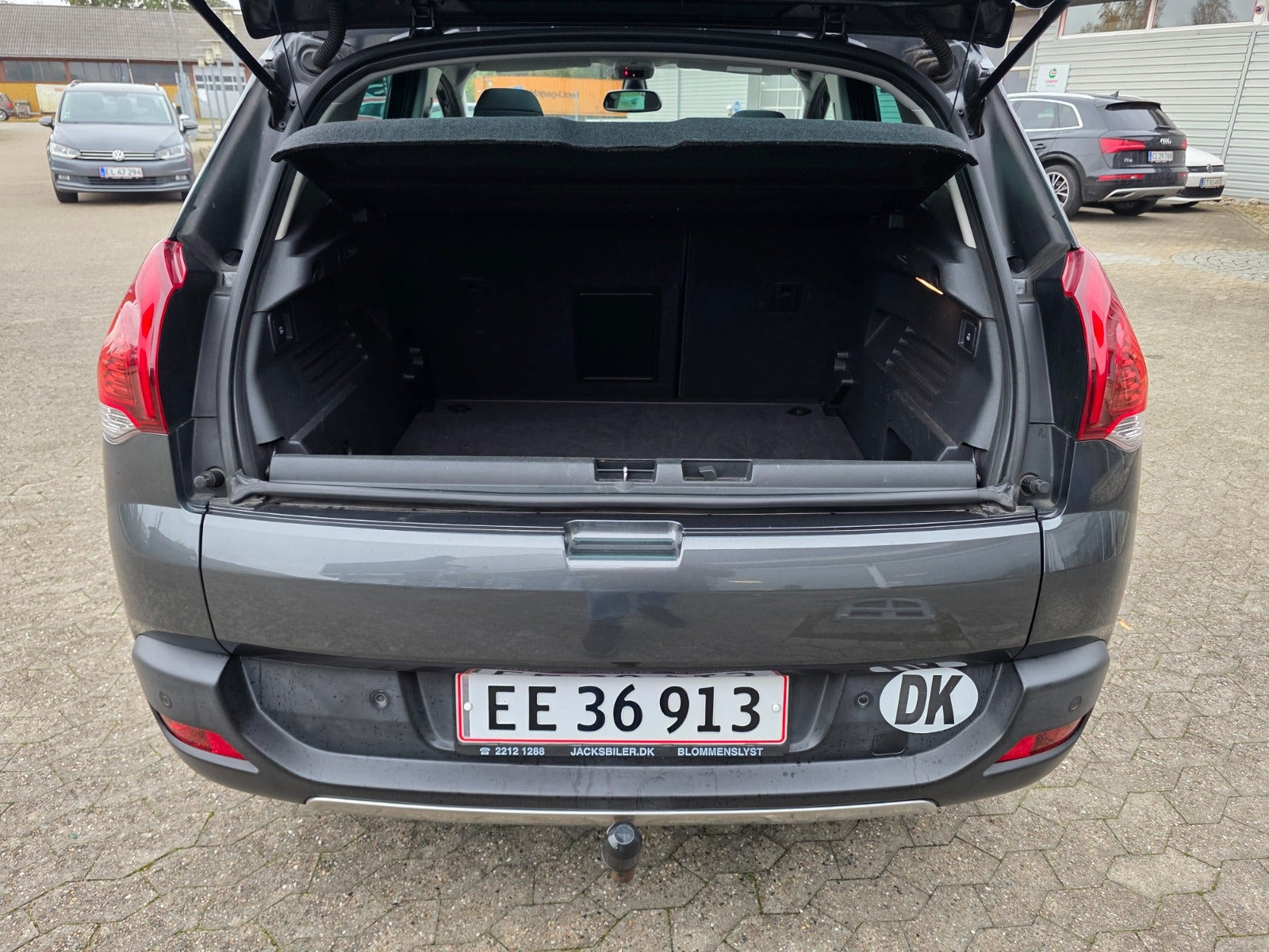 Sort Peugeot 3008 fra 2016