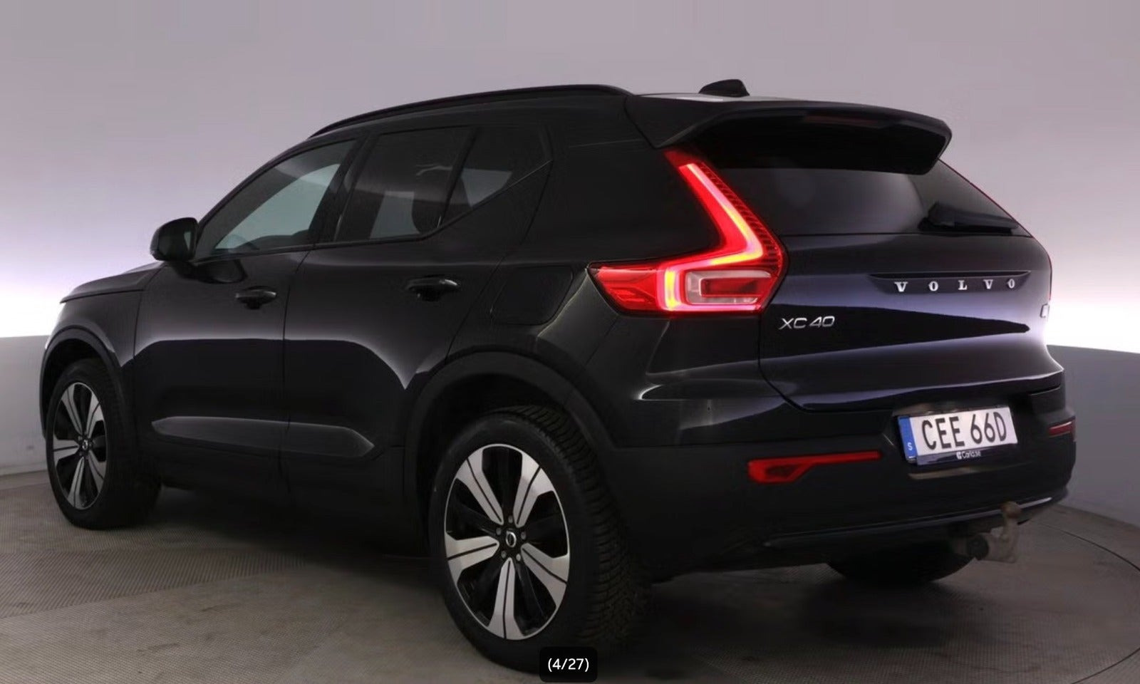 Sort Volvo XC40 fra 2023