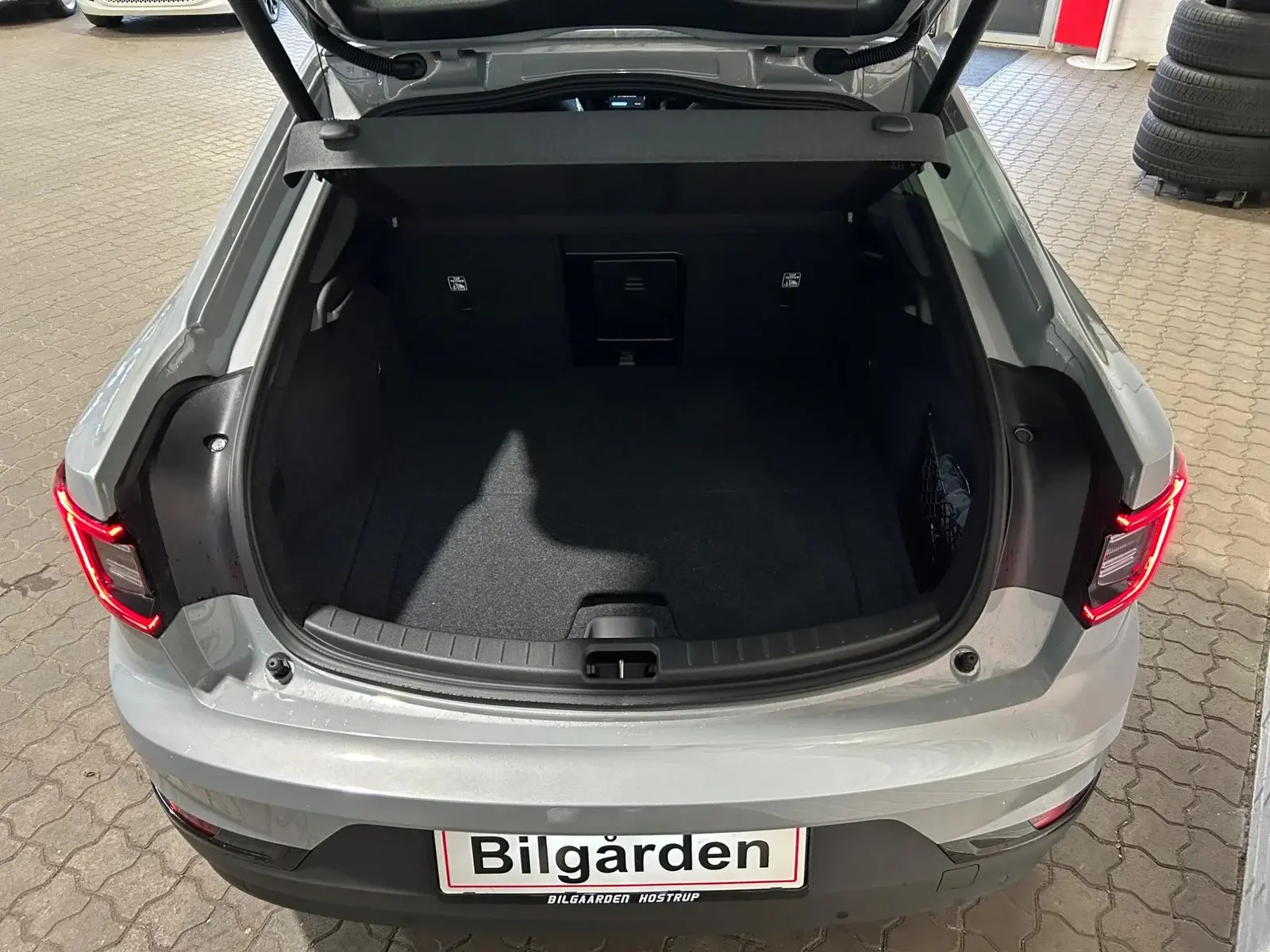 Grå Polestar 2 fra 2026