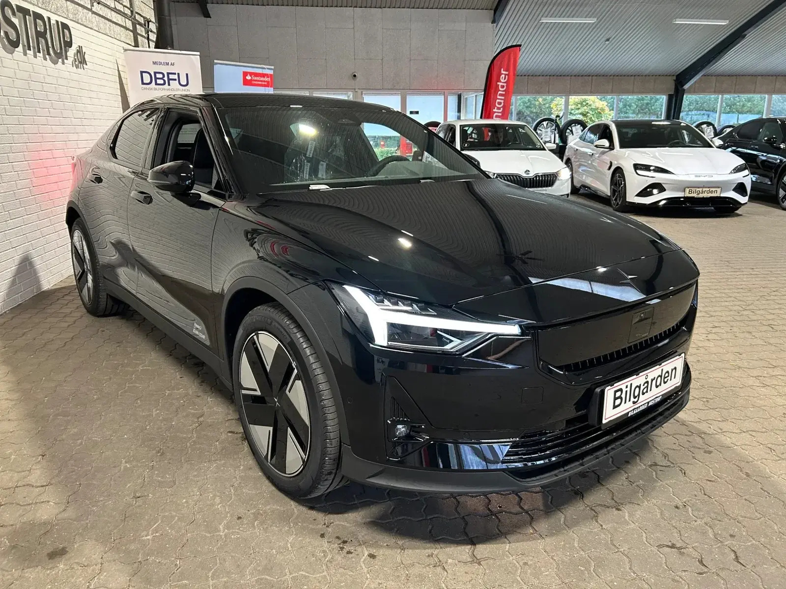 Sort Polestar 2 fra 2026