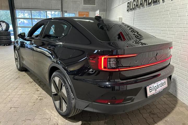 Sort Polestar 2 fra 2026