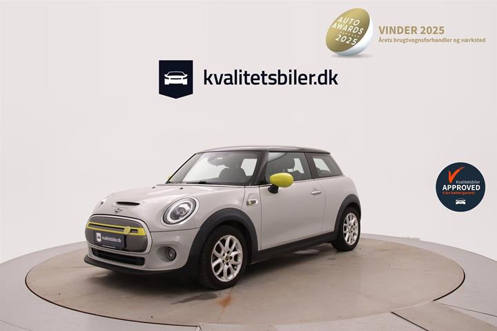Sølv Mini Cooper fra 2020