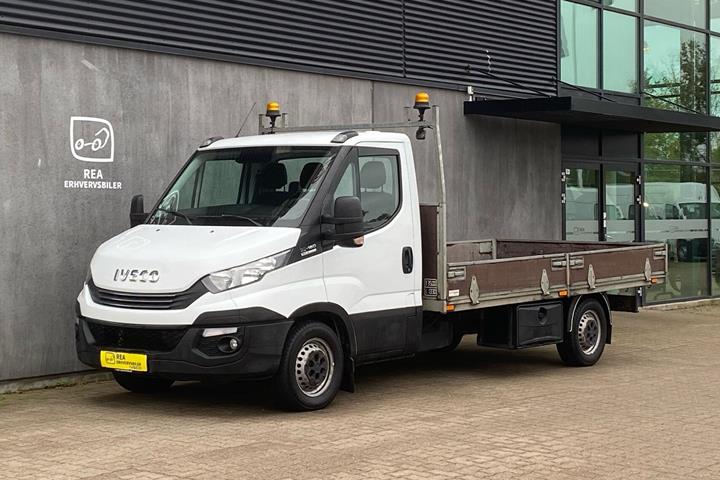 Hvid Iveco Daily fra 2016