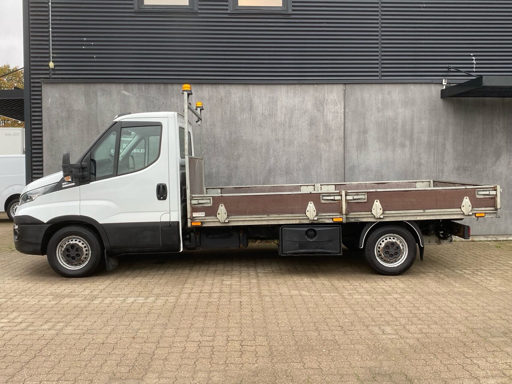 Hvid Iveco Daily fra 2016