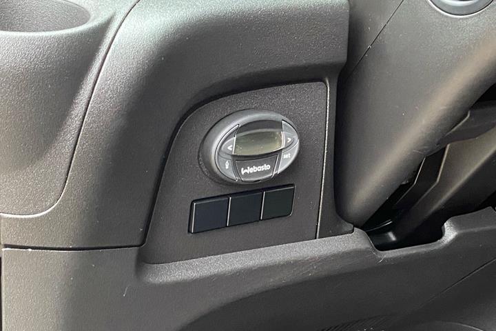 Hvid Iveco Daily fra 2016
