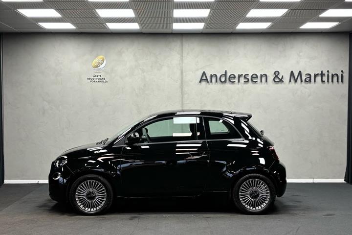 Sort Fiat 500e fra 2023