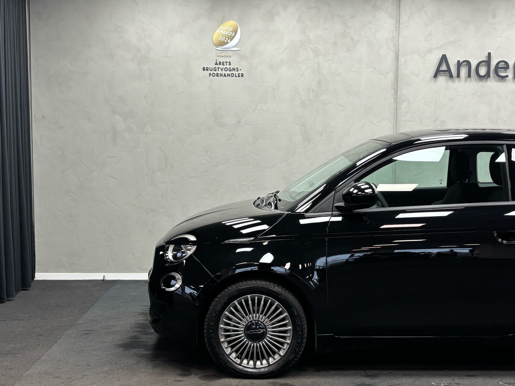 Sort Fiat 500e fra 2023