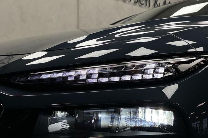 Blå Audi A6 fra 2025