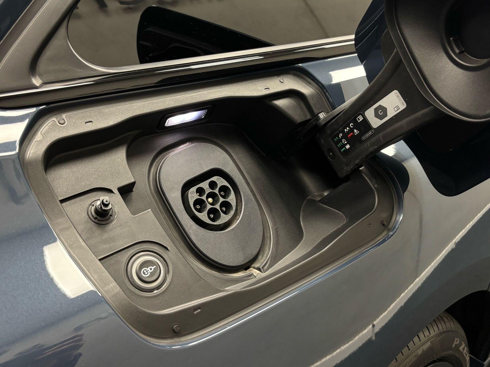 Blå Audi A6 fra 2025