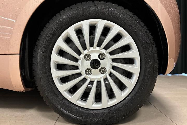 undefined Fiat 500e fra 2023