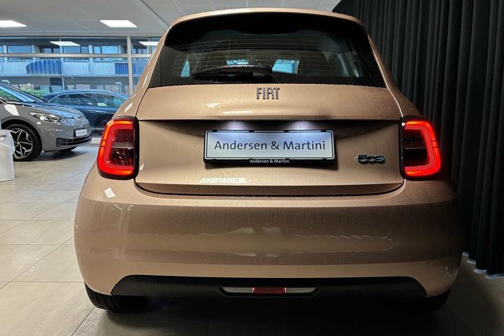 undefined Fiat 500e fra 2023