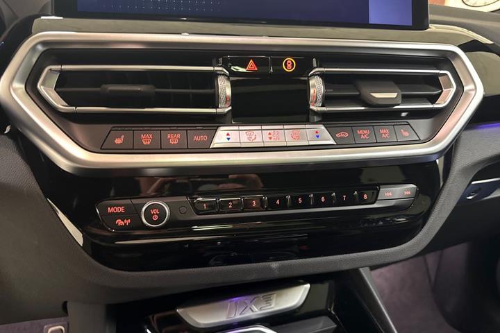 undefined BMW iX3 fra 2023