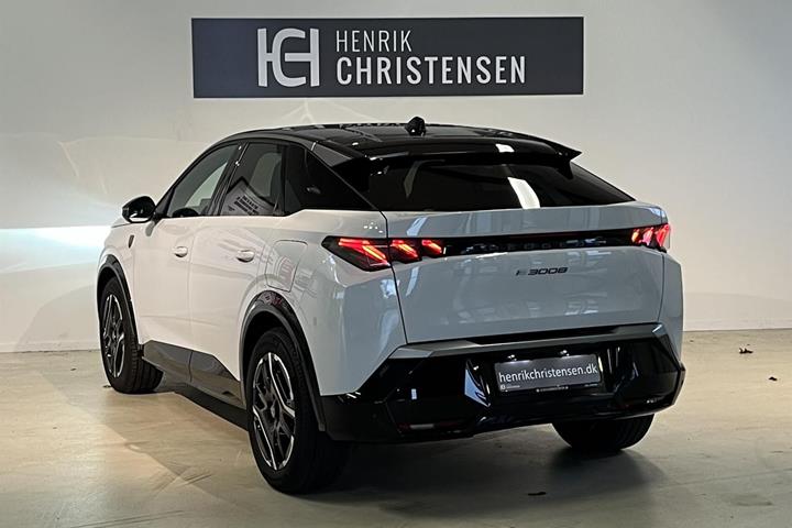 Hvid Peugeot e-3008 fra 2025