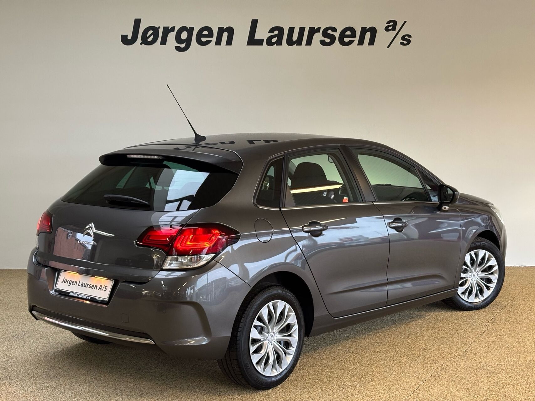 Sort Citroën C4 fra 2018