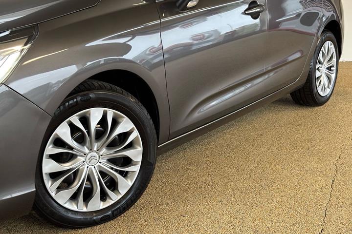 Sort Citroën C4 fra 2018