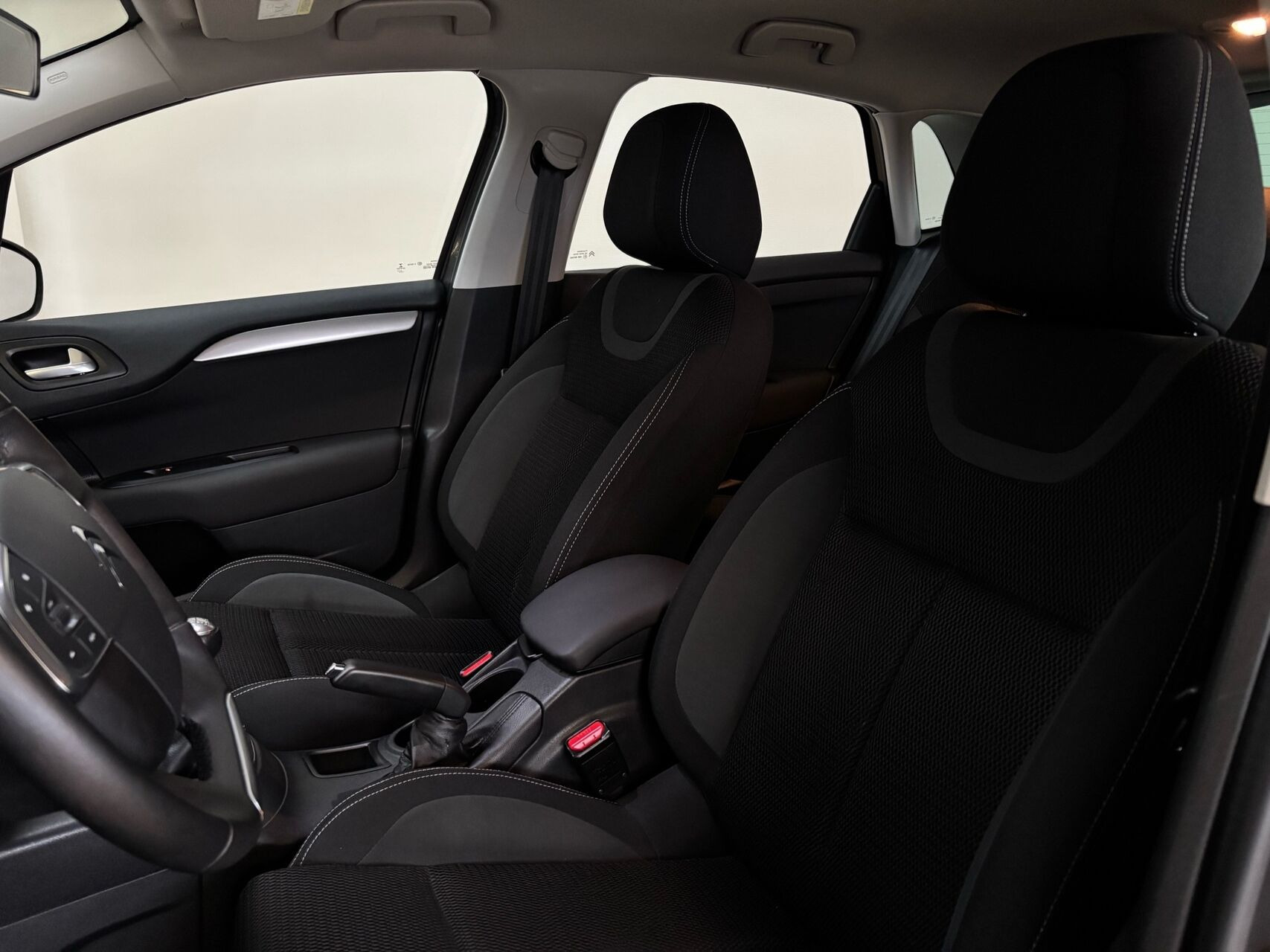 Sort Citroën C4 fra 2018