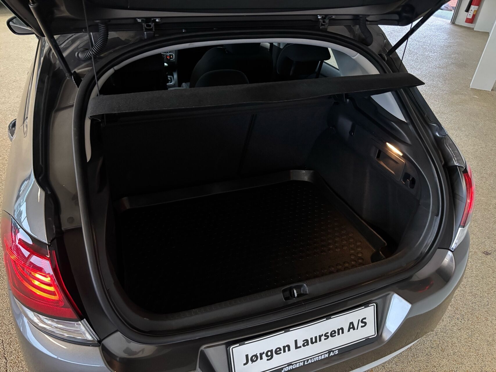 Sort Citroën C4 fra 2018