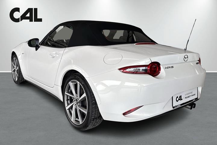 Hvid Mazda MX-5 fra 2018