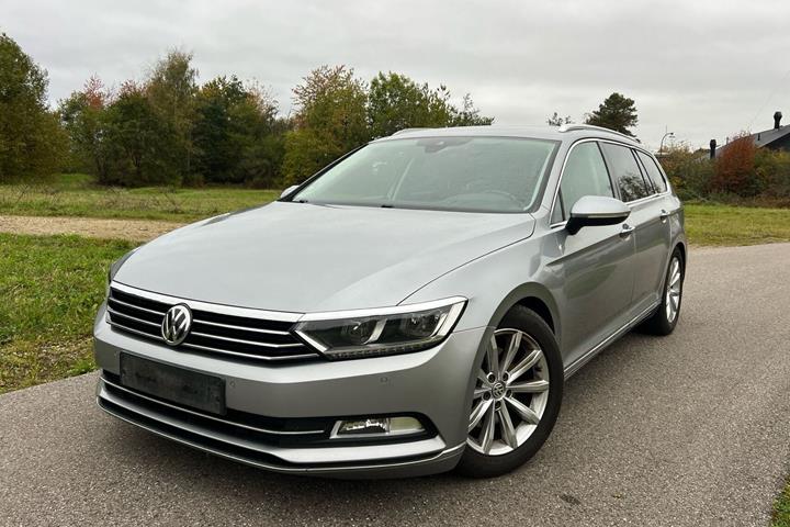 Sølv VW Passat fra 2017